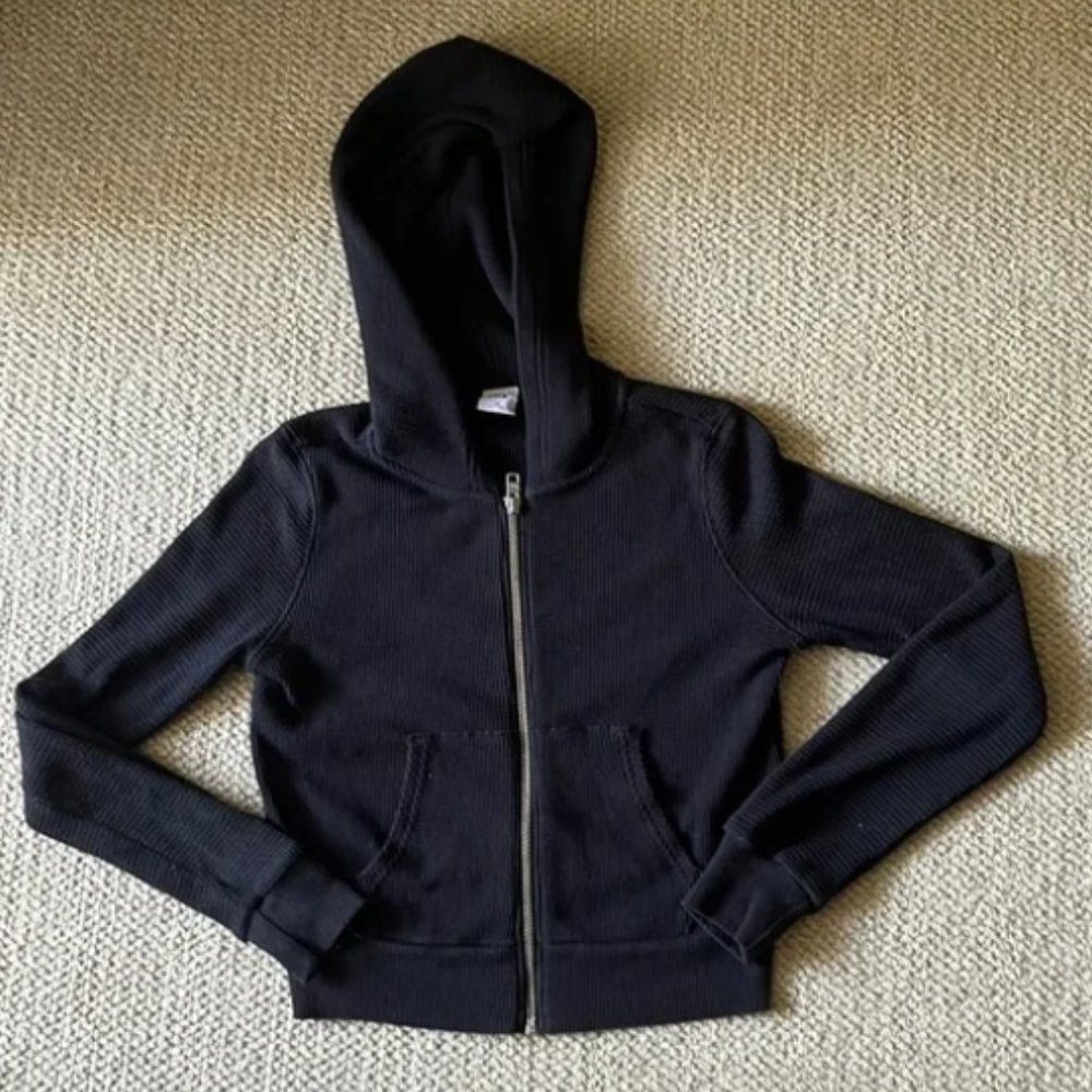 Aritzia zip up